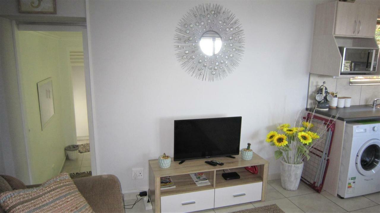 See Rus Self Catering Unit In Westbrook Kzn Private Neat And Cosy Exterior foto